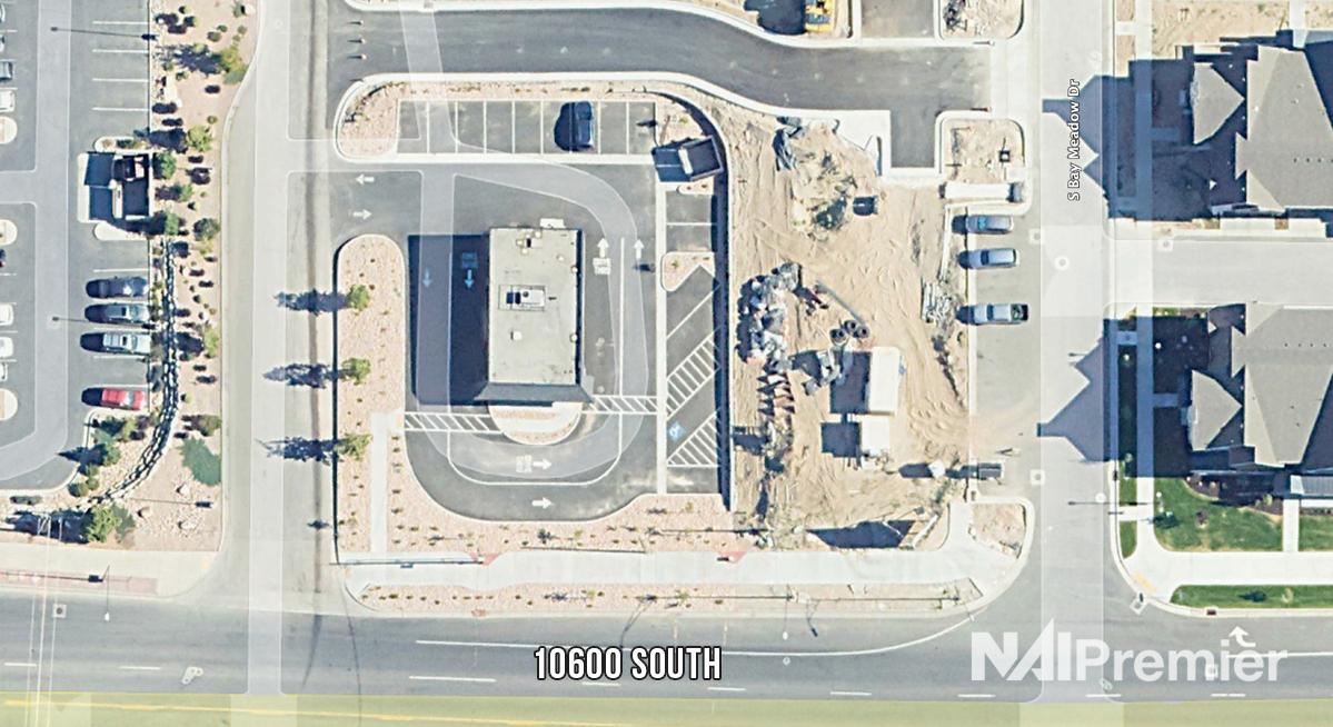 Sandy Freestanding Drive-thru